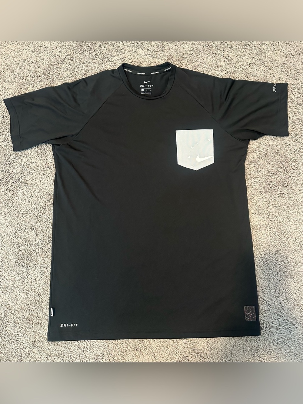 Nike Hydroguard swim shirt-Men’s M